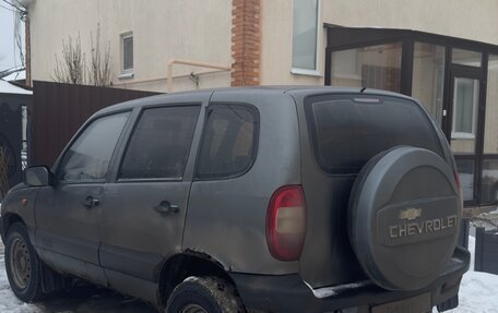 Chevrolet Niva I рестайлинг, 2004 год, 244 000 рублей, 5 фотография