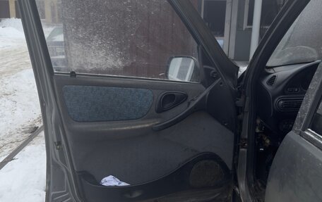 Chevrolet Niva I рестайлинг, 2004 год, 244 000 рублей, 7 фотография