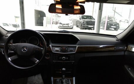 Mercedes-Benz E-Класс, 2010 год, 1 100 000 рублей, 6 фотография