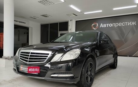 Mercedes-Benz E-Класс, 2010 год, 1 100 000 рублей, 3 фотография