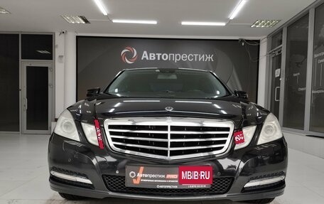 Mercedes-Benz E-Класс, 2010 год, 1 100 000 рублей, 2 фотография