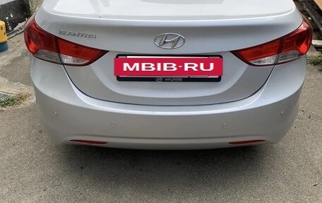 Hyundai Elantra V, 2012 год, 940 000 рублей, 3 фотография