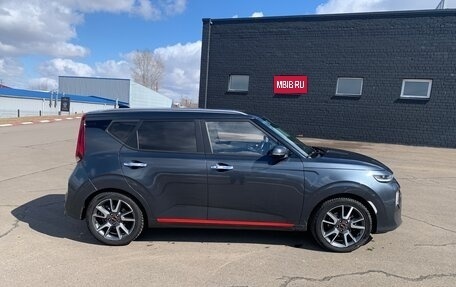 KIA Soul II рестайлинг, 2019 год, 1 700 000 рублей, 3 фотография