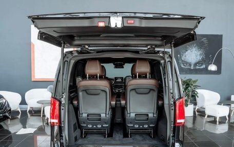 Mercedes-Benz V-Класс, 2019 год, 5 200 000 рублей, 20 фотография