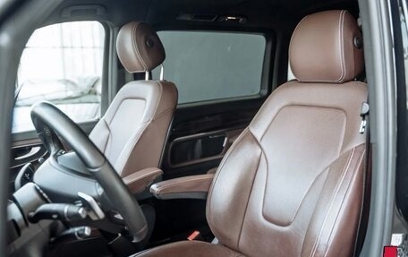 Mercedes-Benz V-Класс, 2019 год, 5 200 000 рублей, 22 фотография