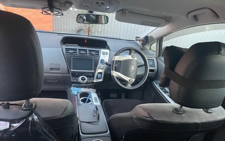 Toyota Prius Alpha I (ZVW40/41), 2013 год, 1 320 000 рублей, 12 фотография