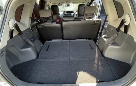 Toyota Prius Alpha I (ZVW40/41), 2013 год, 1 320 000 рублей, 13 фотография