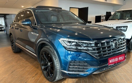 Volkswagen Touareg III, 2019 год, 6 090 000 рублей, 2 фотография