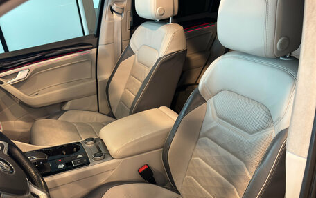 Volkswagen Touareg III, 2019 год, 6 090 000 рублей, 10 фотография