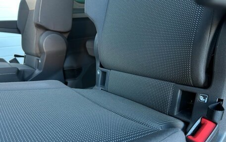 Volkswagen Multivan, 2023 год, 5 500 000 рублей, 11 фотография