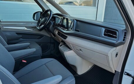 Volkswagen Multivan, 2023 год, 5 500 000 рублей, 7 фотография