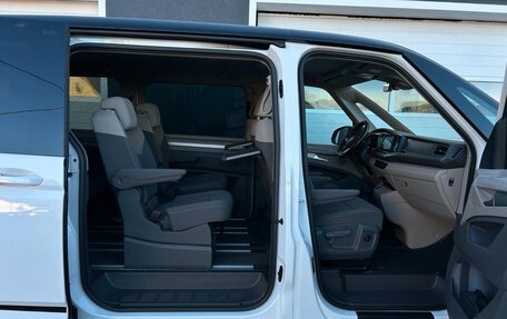 Volkswagen Multivan, 2023 год, 5 500 000 рублей, 22 фотография