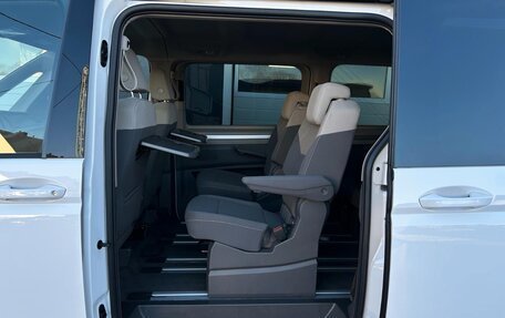 Volkswagen Multivan, 2023 год, 5 500 000 рублей, 25 фотография