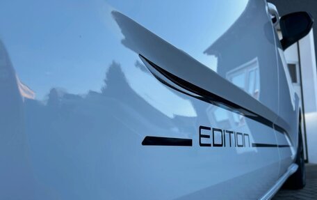 Volkswagen Multivan, 2023 год, 5 500 000 рублей, 20 фотография