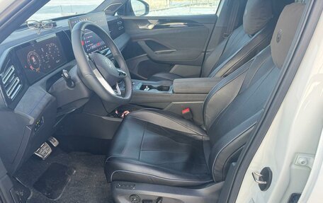 Volkswagen Tiguan, 2025 год, 4 740 000 рублей, 6 фотография