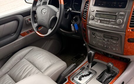 Toyota Land Cruiser 100 рестайлинг 2, 2007 год, 1 999 999 рублей, 18 фотография