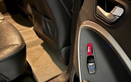 Hyundai Santa Fe III рестайлинг, 2018 год, 2 030 000 рублей, 13 фотография