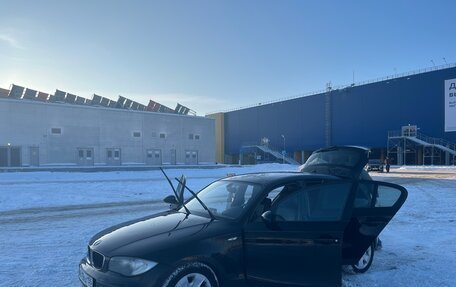 BMW 1 серия, 2009 год, 690 000 рублей, 3 фотография