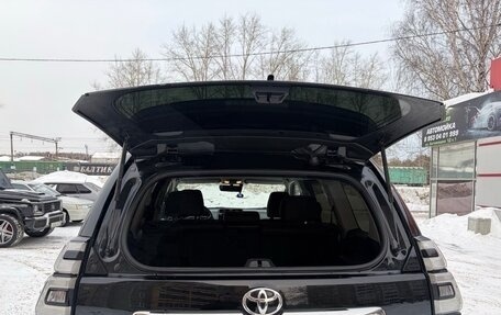 Toyota Land Cruiser Prado 150 рестайлинг 2, 2019 год, 7 000 000 рублей, 10 фотография