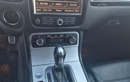 Volkswagen Touareg III, 2013 год, 2 399 000 рублей, 15 фотография