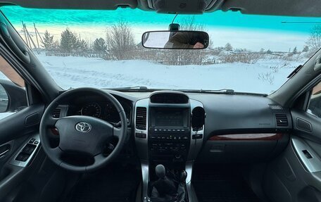 Toyota Land Cruiser Prado 120 рестайлинг, 2005 год, 1 690 000 рублей, 12 фотография