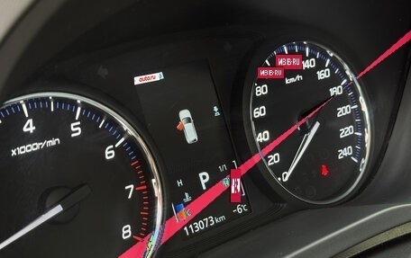 Mitsubishi Outlander III рестайлинг 3, 2019 год, 2 090 000 рублей, 16 фотография