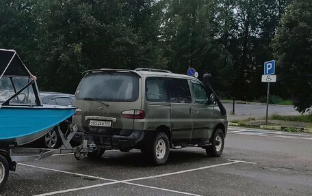 Hyundai Starex I рестайлинг, 2001 год, 1 100 000 рублей, 10 фотография