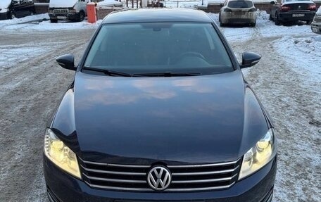 Volkswagen Passat B7, 2012 год, 1 095 000 рублей, 2 фотография