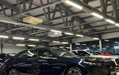 BMW 5 серия, 2025 год, 8 199 000 рублей, 2 фотография