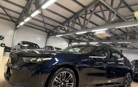 BMW 5 серия, 2025 год, 8 199 000 рублей, 15 фотография