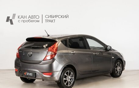 Hyundai Solaris II рестайлинг, 2013 год, 800 000 рублей, 3 фотография