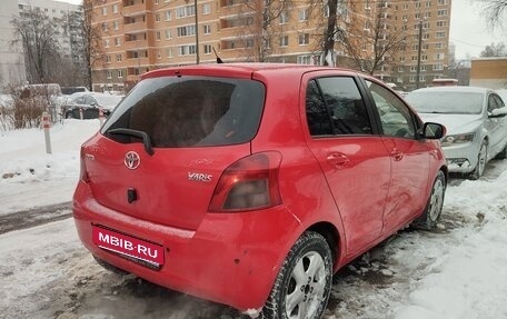 Toyota Yaris III рестайлинг, 2008 год, 460 000 рублей, 4 фотография