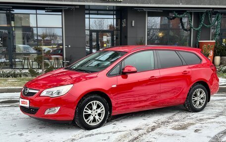 Opel Astra J, 2012 год, 799 999 рублей, 3 фотография