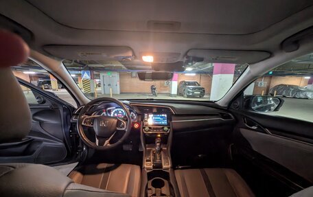 Honda Civic, 2021 год, 1 950 000 рублей, 9 фотография