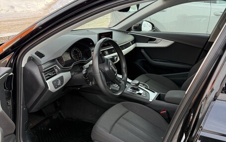 Audi A4, 2018 год, 2 400 000 рублей, 11 фотография