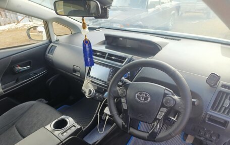 Toyota Prius Alpha I (ZVW40/41), 2018 год, 1 490 000 рублей, 20 фотография