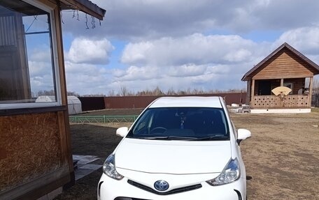 Toyota Prius Alpha I (ZVW40/41), 2018 год, 1 490 000 рублей, 11 фотография