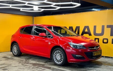 Opel Astra J, 2013 год, 589 000 рублей, 2 фотография