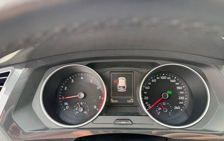 Volkswagen Tiguan II, 2019 год, 2 325 000 рублей, 3 фотография