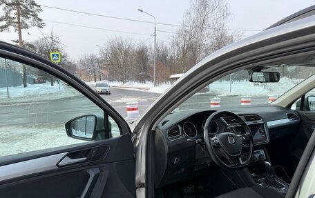 Volkswagen Tiguan II, 2019 год, 2 325 000 рублей, 10 фотография