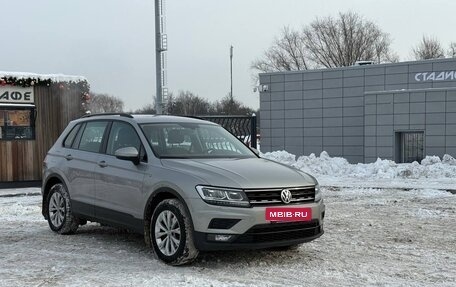 Volkswagen Tiguan II, 2019 год, 2 325 000 рублей, 14 фотография