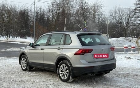 Volkswagen Tiguan II, 2019 год, 2 325 000 рублей, 20 фотография