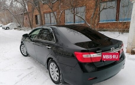 Toyota Camry, 2011 год, 1 560 000 рублей, 5 фотография