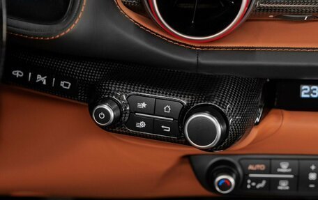 Ferrari 812, 2020 год, 29 167 000 рублей, 23 фотография