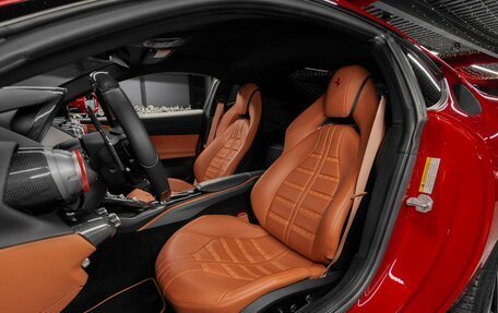 Ferrari 812, 2020 год, 29 167 000 рублей, 19 фотография