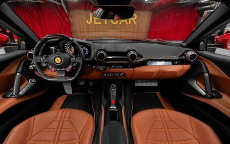 Ferrari 812, 2020 год, 29 167 000 рублей, 25 фотография