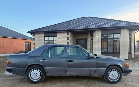 Mercedes-Benz E-Класс, 1993 год, 255 000 рублей, 10 фотография