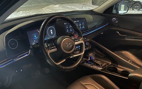 Hyundai Elantra, 2021 год, 2 100 000 рублей, 3 фотография