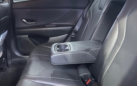 Hyundai Elantra, 2021 год, 2 100 000 рублей, 8 фотография