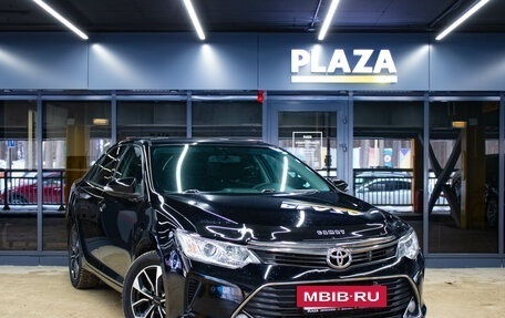 Toyota Camry, 2016 год, 1 899 000 рублей, 2 фотография